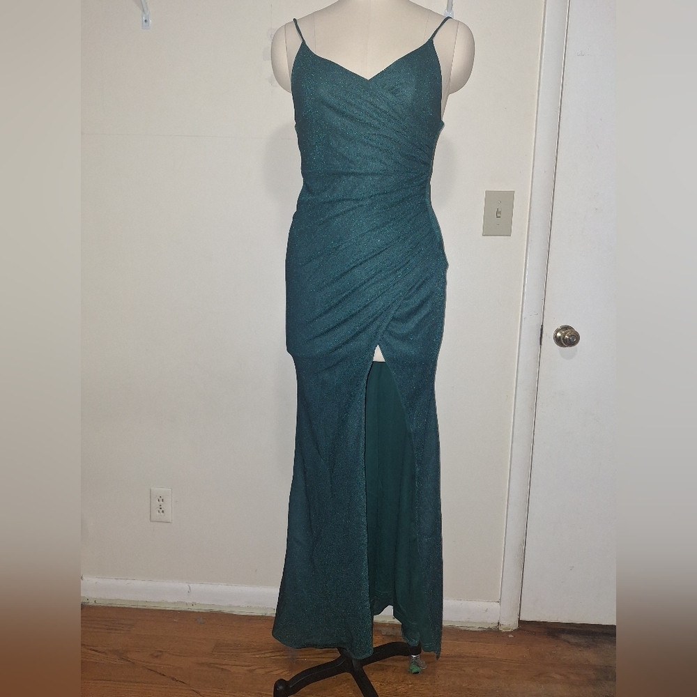 Green with Metallic Green Sparkle Ruched Sweetheart Spaghetti Strap Gown Size M